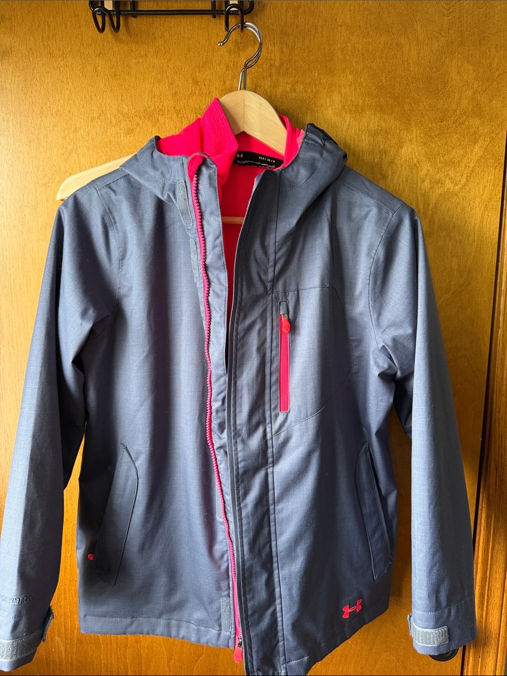 Under Armour girls cold gear jacket